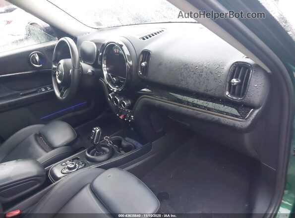 WMZ83BR03R3R60689 2024 MINI COUNTRYMAN Зеленый Вид салона спереди