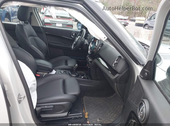 WMZ83BR0XP3P87475 2023 MINI COUNTRYMAN Серебряный Вид салона спереди