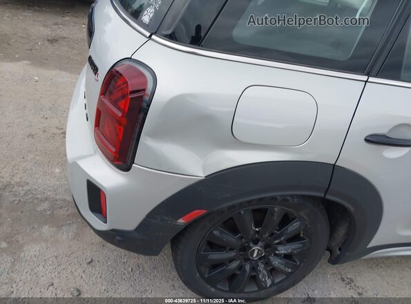 WMZ83BR0XP3P87475 2023 MINI COUNTRYMAN Серебряный Вид спереди