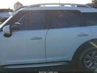 2017 Mini Countryman Cooper White vin: WMZYS7C3XH3E06702
