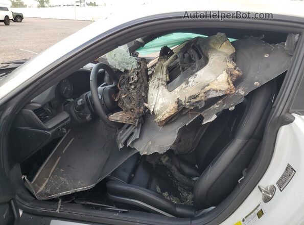 WP0AA2A95MS205902 2021 PORSCHE 911 White Vista interior delantera