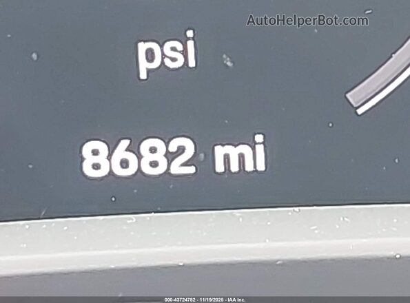 WP0AA2Y10SSA11682 2025 PORSCHE TAYCAN Серый 
