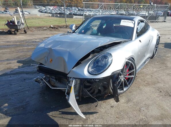 WP0AB2A91LS229769 2020 PORSCHE 911 Серебряный Вид спереди