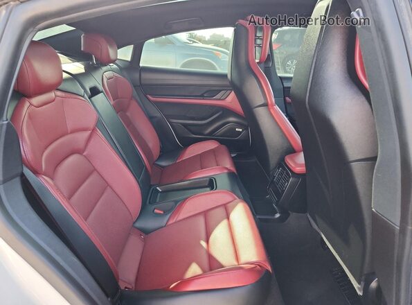 WP0AB2Y11MSA44545 2021 PORSCHE TAYCAN Белый Вид задних сидений