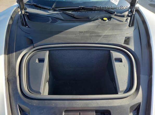 WP0AB2Y11MSA44545 2021 PORSCHE TAYCAN Белый Вид задней части салона
