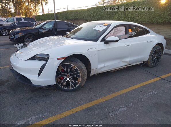 WP0AB2Y17MSA41780 2021 PORSCHE TAYCAN Белый Передняя левая четверть