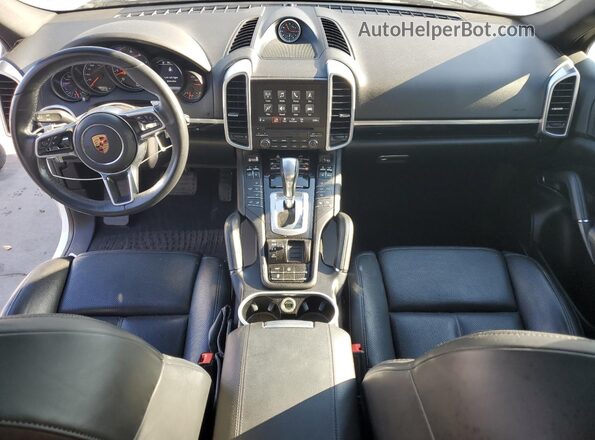 WP1AA2A29HKA87795 2017 PORSCHE CAYENNE White Dashboard view
