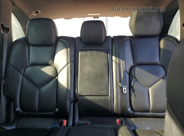 WP1AA2A29HKA87795 2017 PORSCHE CAYENNE White Rear seats view