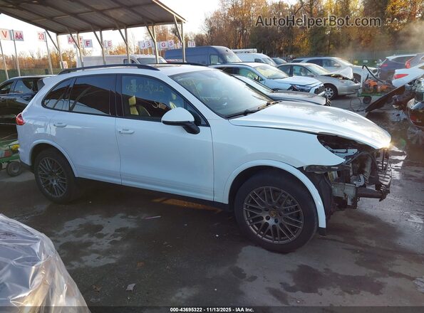 WP1AA2A2XHKA88888 2017 PORSCHE CAYENNE Белый Панорамный вид салона 360°