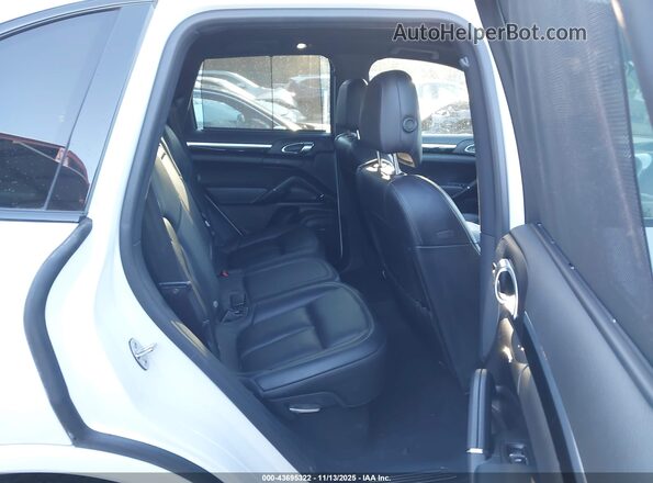 WP1AA2A2XHKA88888 2017 PORSCHE CAYENNE Белый Вид наклейки с VIN-кодом