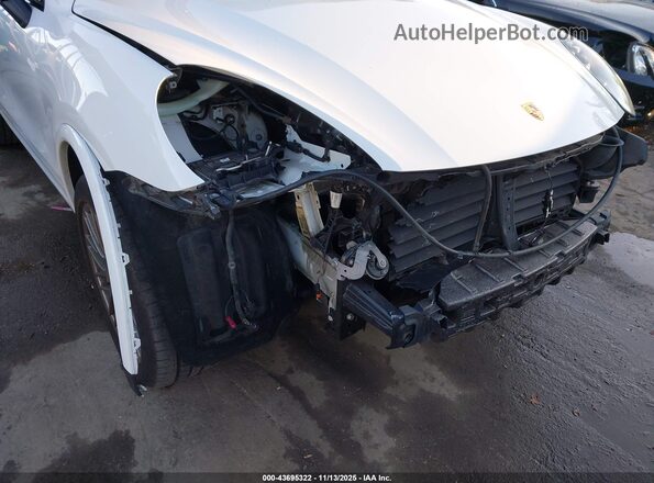 WP1AA2A2XHKA88888 2017 PORSCHE CAYENNE Белый Вид спереди