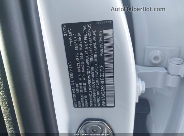 WP1AA2A52RLB02725 2024 PORSCHE MACAN White Vista del compartimento del motor