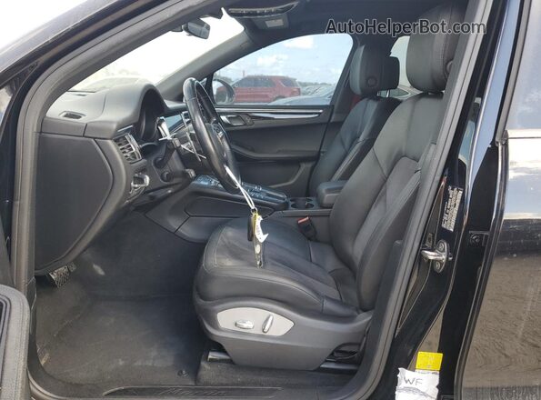 WP1AA2A5XKLB05085 2019 PORSCHE MACAN Черный Вид салона спереди
