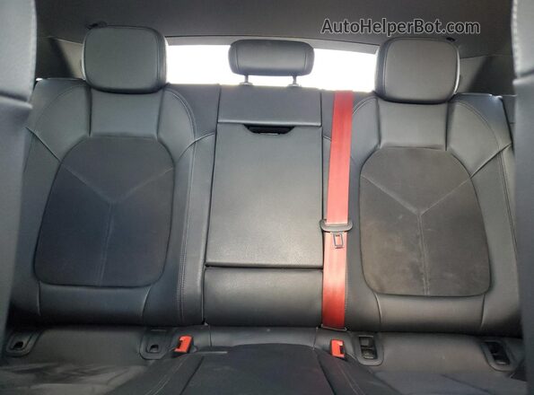 WP1AA2A5XKLB05085 2019 PORSCHE MACAN Черный Вид задних сидений