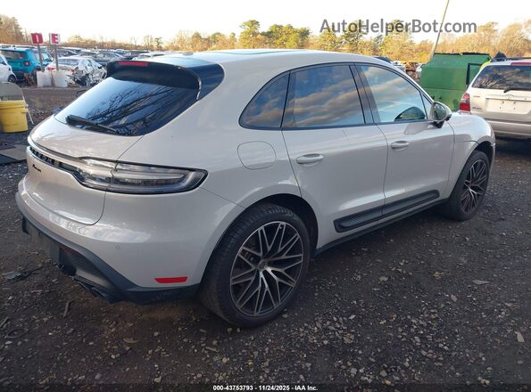 WP1AA2A5XRLB00849 2024 PORSCHE MACAN Gray Trasero derecho