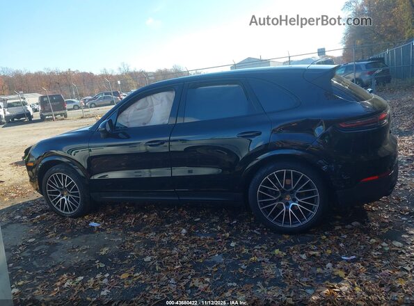 WP1AA2AY0LDA03395 2020 PORSCHE CAYENNE Black Սալոնի հետևի տեսք