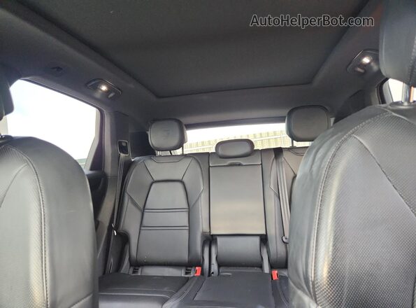 WP1AA2AY3MDA03490 2021 PORSCHE CAYENNE Gray Vista de los asientos traseros