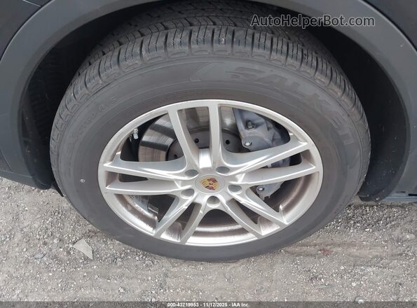 WP1AA2AY5RDA01425 2024 PORSCHE CAYENNE Синий Вид щитка приборов