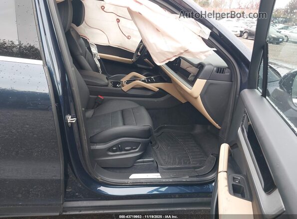 WP1AA2AY5RDA01425 2024 PORSCHE CAYENNE Синий Вид салона спереди