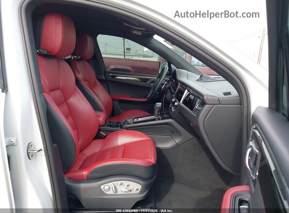 WP1AG2A52PLB38135 2023 PORSCHE MACAN Белый Вид салона спереди