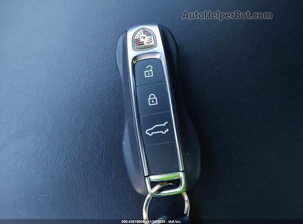 WP1BA2AY6RDA52436 2024 PORSCHE CAYENNE Black Widok deski rozdzielczej