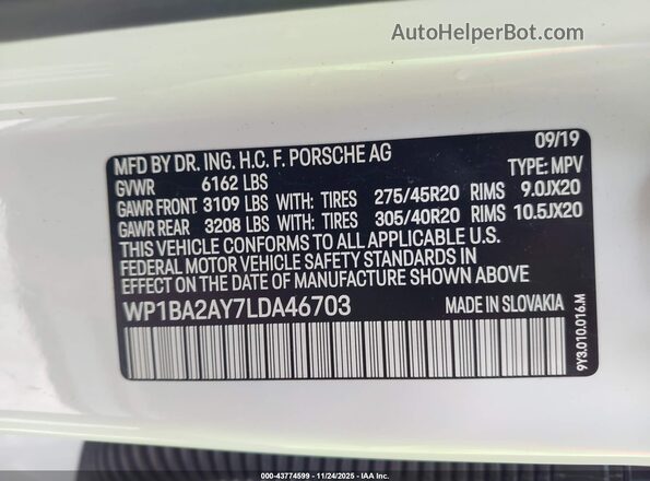 WP1BA2AY7LDA46703 2020 PORSCHE CAYENNE White Vista del compartimento del motor