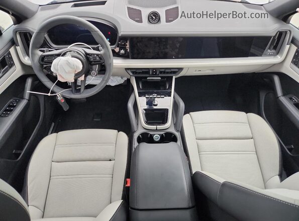 WP1BA2AYXSDA30882 2025 PORSCHE CAYENNE Серый Вид панели приборов