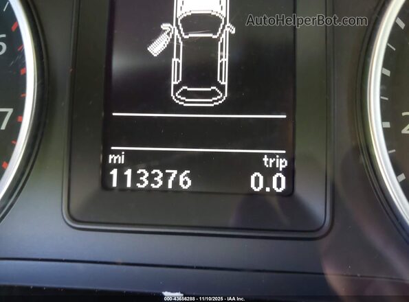 WVGAV7AX7HK006027 2017 VOLKSWAGEN TIGUAN Blue Widok deski rozdzielczej