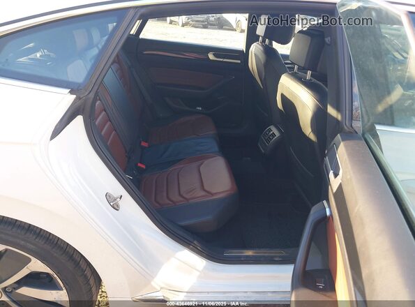 WVWHR7AN5ME009765 2021 VOLKSWAGEN ARTEON White VIN კოდის სტიკერის ხედი