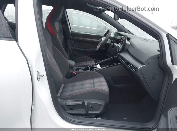 WVWLA7CD4SW232070 2025 VOLKSWAGEN GOLF White წინა სალონის ხედი