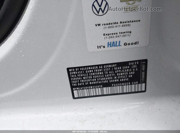 WVWLA7CD4SW232070 2025 VOLKSWAGEN GOLF White ძრავის განყოფილების ხედი