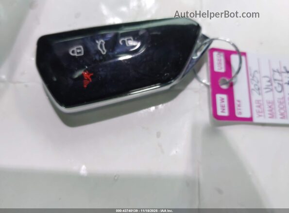 WVWLA7CD4SW232070 2025 VOLKSWAGEN GOLF White წინა პანელის ხედი