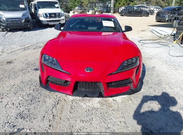 WZ1DB0C02MW042407 2021 TOYOTA GR SUPRA Красный Вид щитка приборов