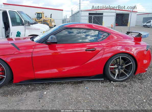 WZ1DB0C06NW052746 2022 TOYOTA GR SUPRA Красный Панорамный вид салона 360°