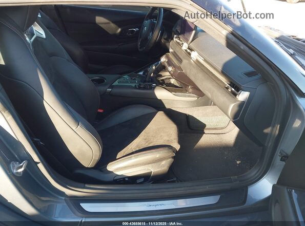 WZ1DB0C09MW033638 2021 TOYOTA GR SUPRA Серебряный Вид салона спереди