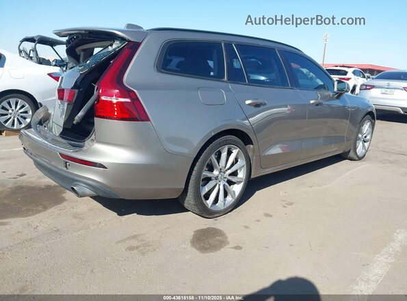 YV1102EK8L2376930 2020 VOLVO V60 Золотой Задняя правая четверть