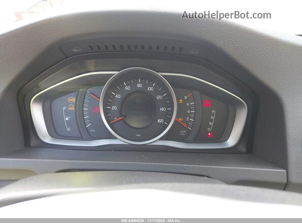 YV126MFL2H2423611 2017 VOLVO S60 Gray Widok tylnych siedzeń