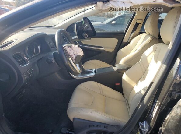 YV126MFL6J2456164 2018 VOLVO S60 Черный Вид салона спереди