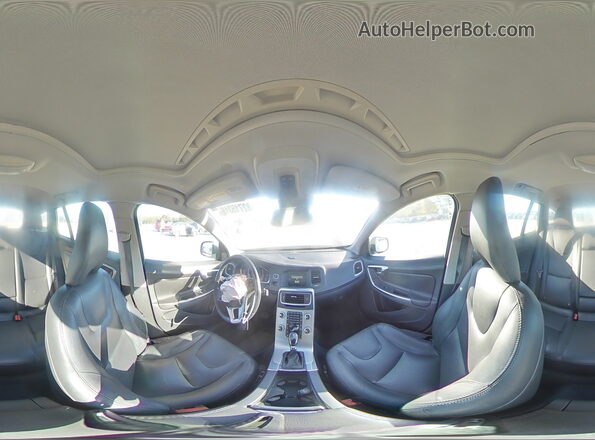 YV140MEK2H1337627 2017 VOLVO V60 Gray Vista de la etiqueta del VIN