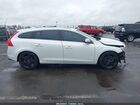 2017 Volvo V60 T6 R-design Platinum White vin: YV149MSS6H1354604