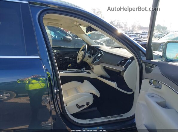 YV4062JF2S1296372 2025 VOLVO XC90 Blue Front interior view