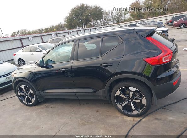 YV4162UKXM2455746 2021 VOLVO XC40 Black სალონის 360-გრადუსიანი ხედი