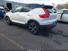 2021 Volvo Xc40 T5 R-design White vin: YV4162UMXM2572423