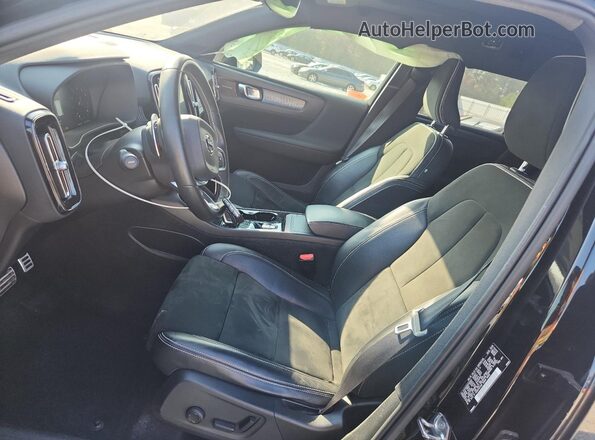 YV4162XZ2K2012254 2019 VOLVO XC40 Black Vista interior delantera