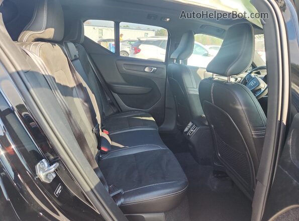 YV4162XZ2K2012254 2019 VOLVO XC40 Black Vista interior trasera