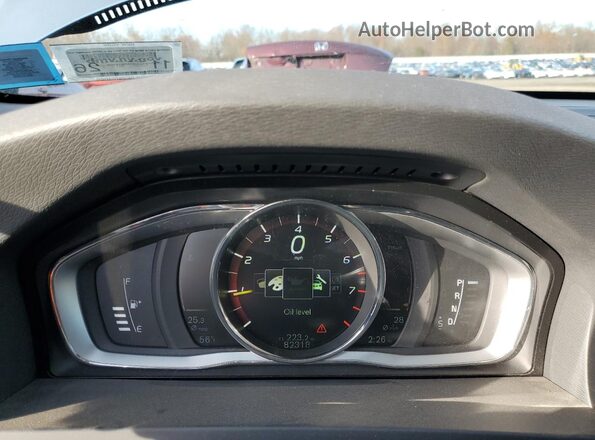 YV440MWM2H1031708 2017 VOLVO V60 Silver ხელსაწყოთა პანელის ხედი