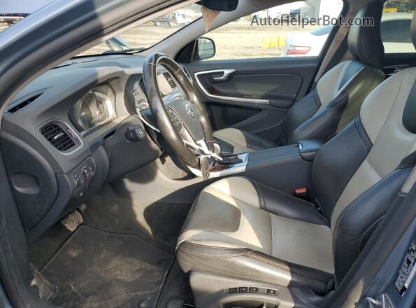 YV440MWM2H1031708 2017 VOLVO V60 Silver წინა სალონის ხედი