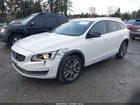 2016 Volvo V60 Cross Country T5 Белый vin: YV4612HK2G1015884