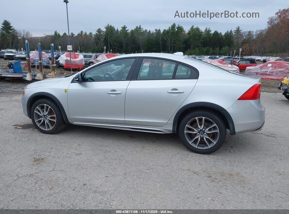 YV4612UM5G2000653 2016 VOLVO S60 CROSS COUNTRY Silver Панорамний вид салону 360°