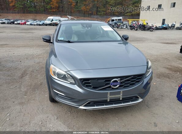 YV4612UM9G2000557 2016 VOLVO S60 CROSS COUNTRY Gray ხელსაწყოთა პანელის ხედი